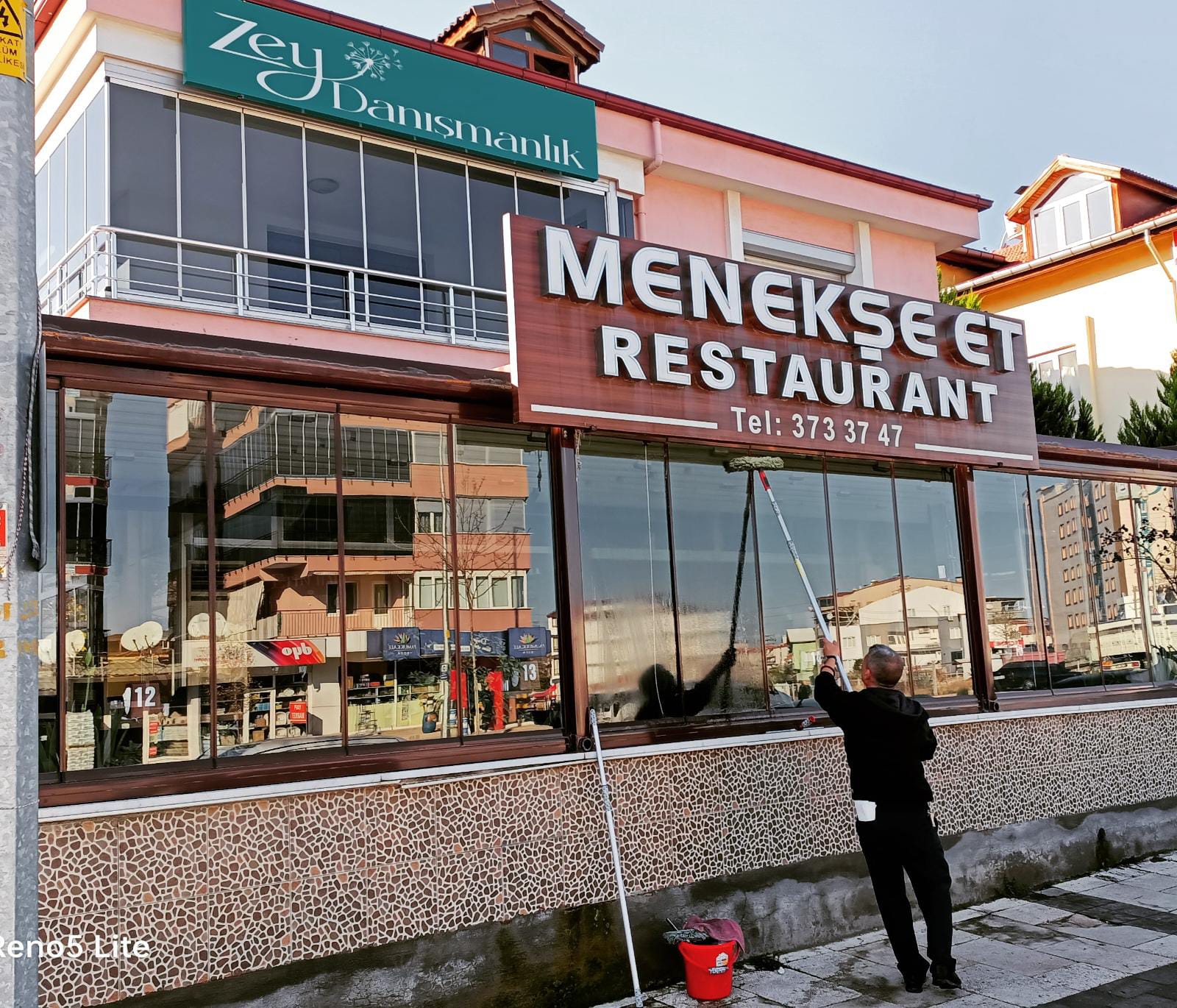 Cam Cephe Temizliği