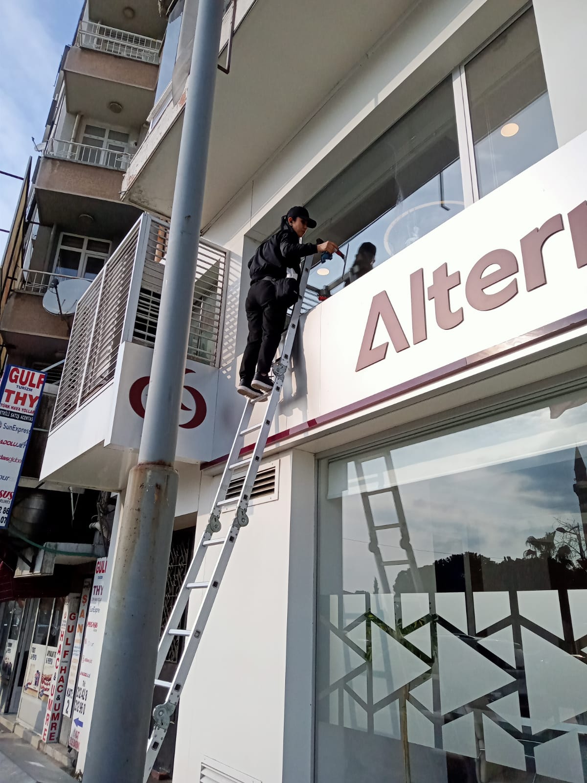 Cam Cephe Bina Temizliği, Dış Cephe Cam Temizliği, Bina Dış Cam Temizliği
