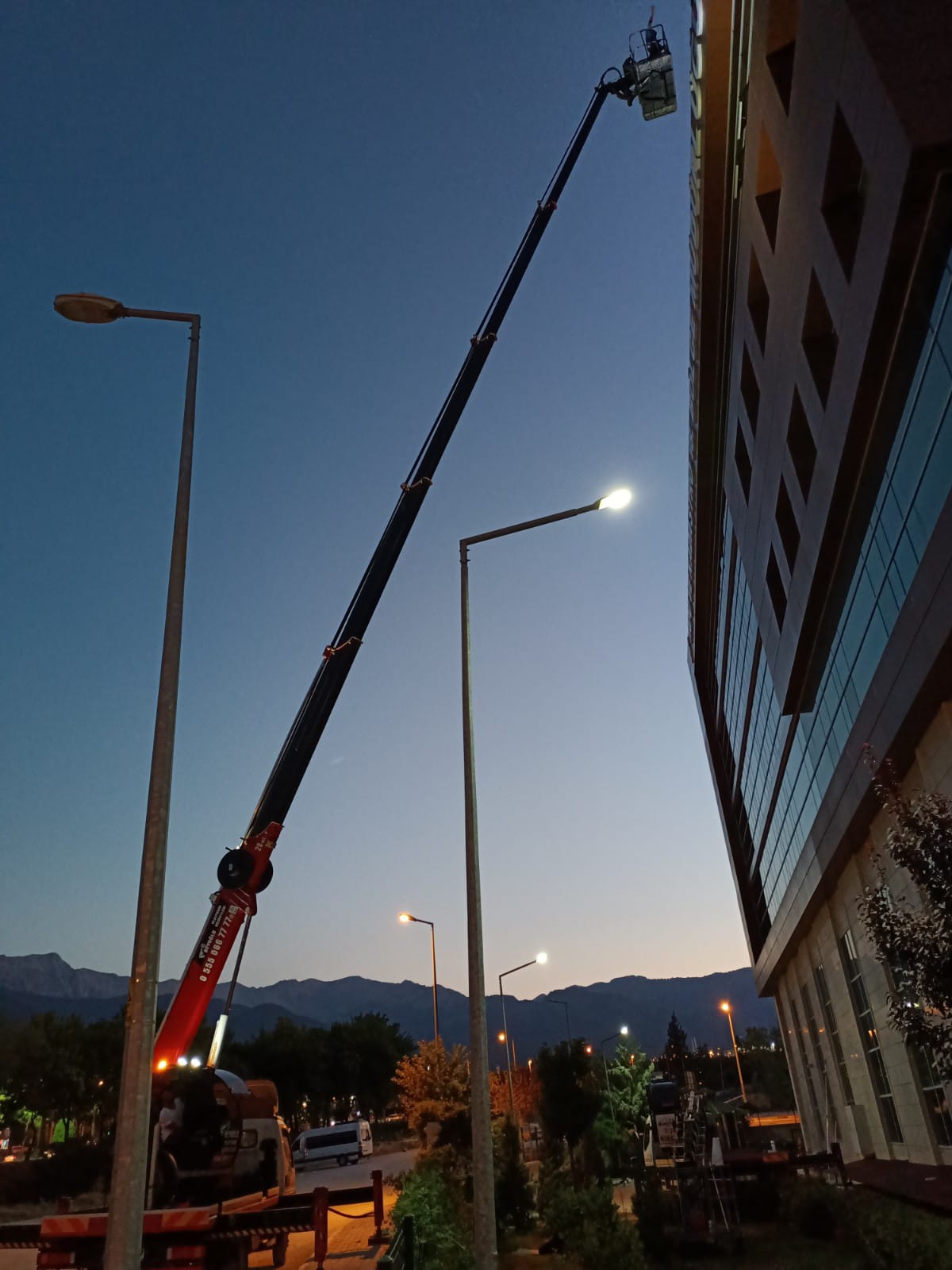 Cam Cephe Bina Temizliği, Dış Cephe Cam Temizliği, Bina Dış Cam Temizliği